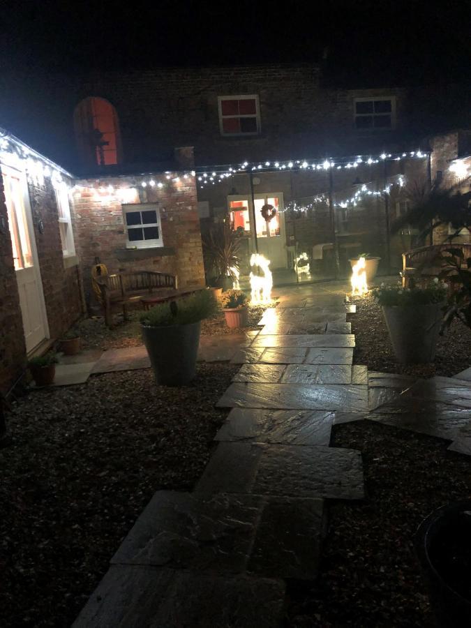 Bed and Breakfast Newsham Grange Farm Thirsk Exterior foto